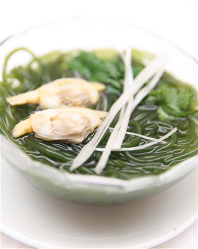 面点—友谊长寿面(图1)